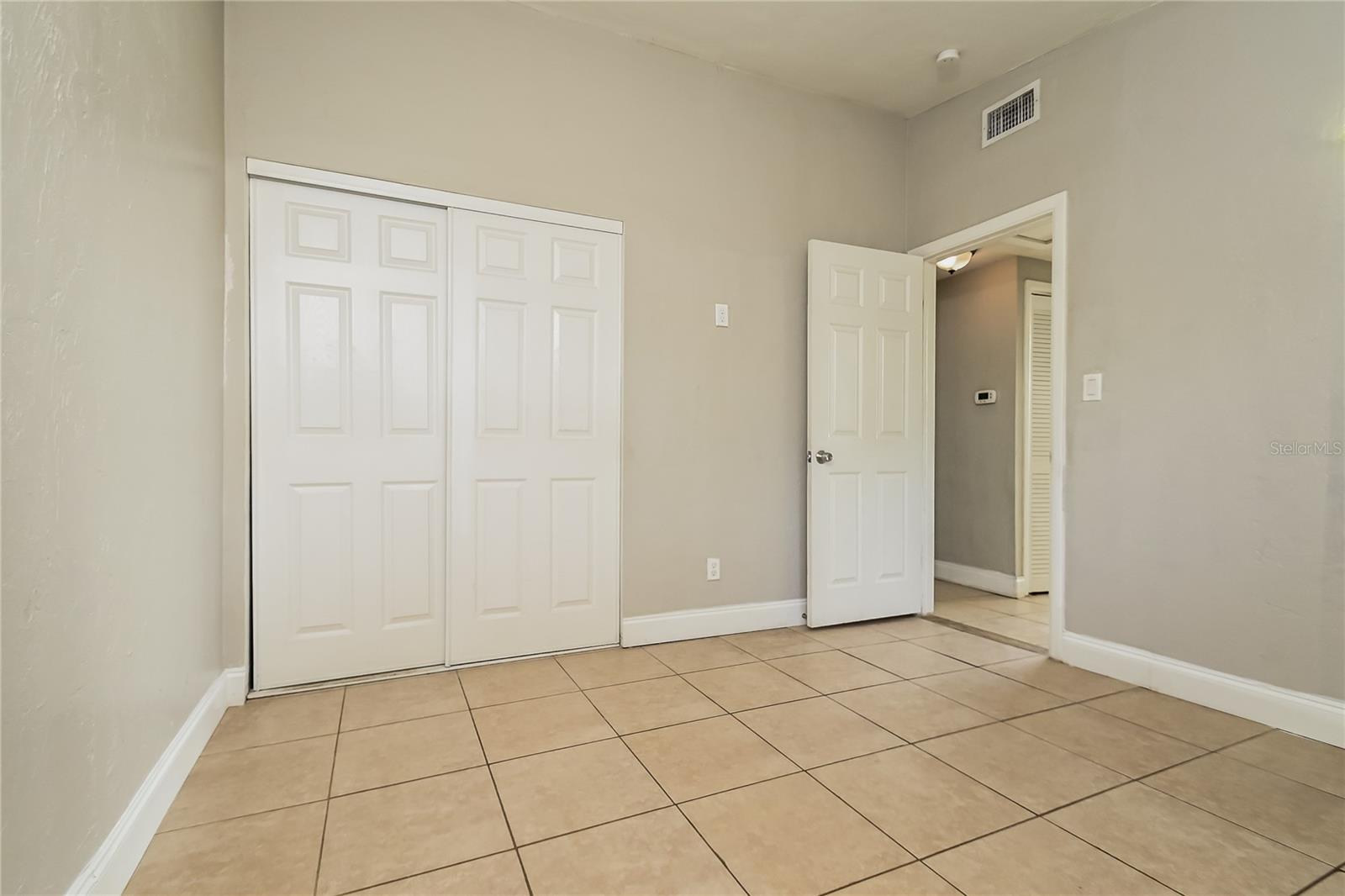 KENSINGTON PARK - Residential Lease