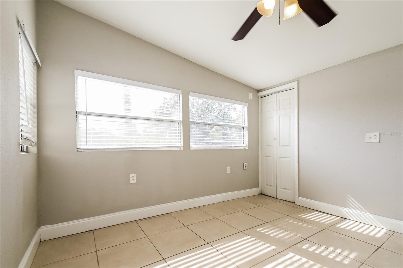 KENSINGTON PARK - Residential Lease