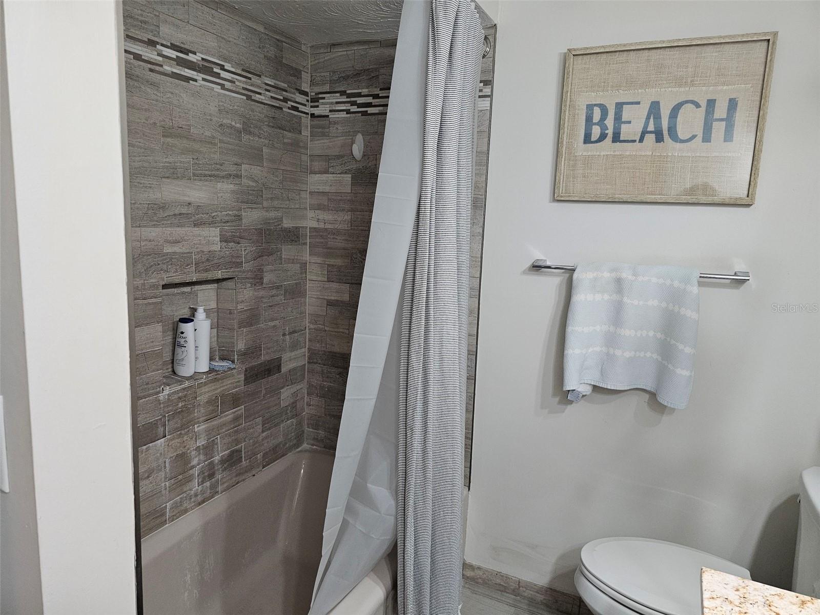 EL CONQUISTADOR VILLAGE 1 SEC 2 - Residential Lease