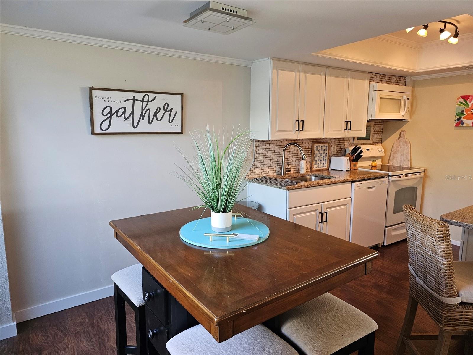 EL CONQUISTADOR VILLAGE 1 SEC 2 - Residential Lease