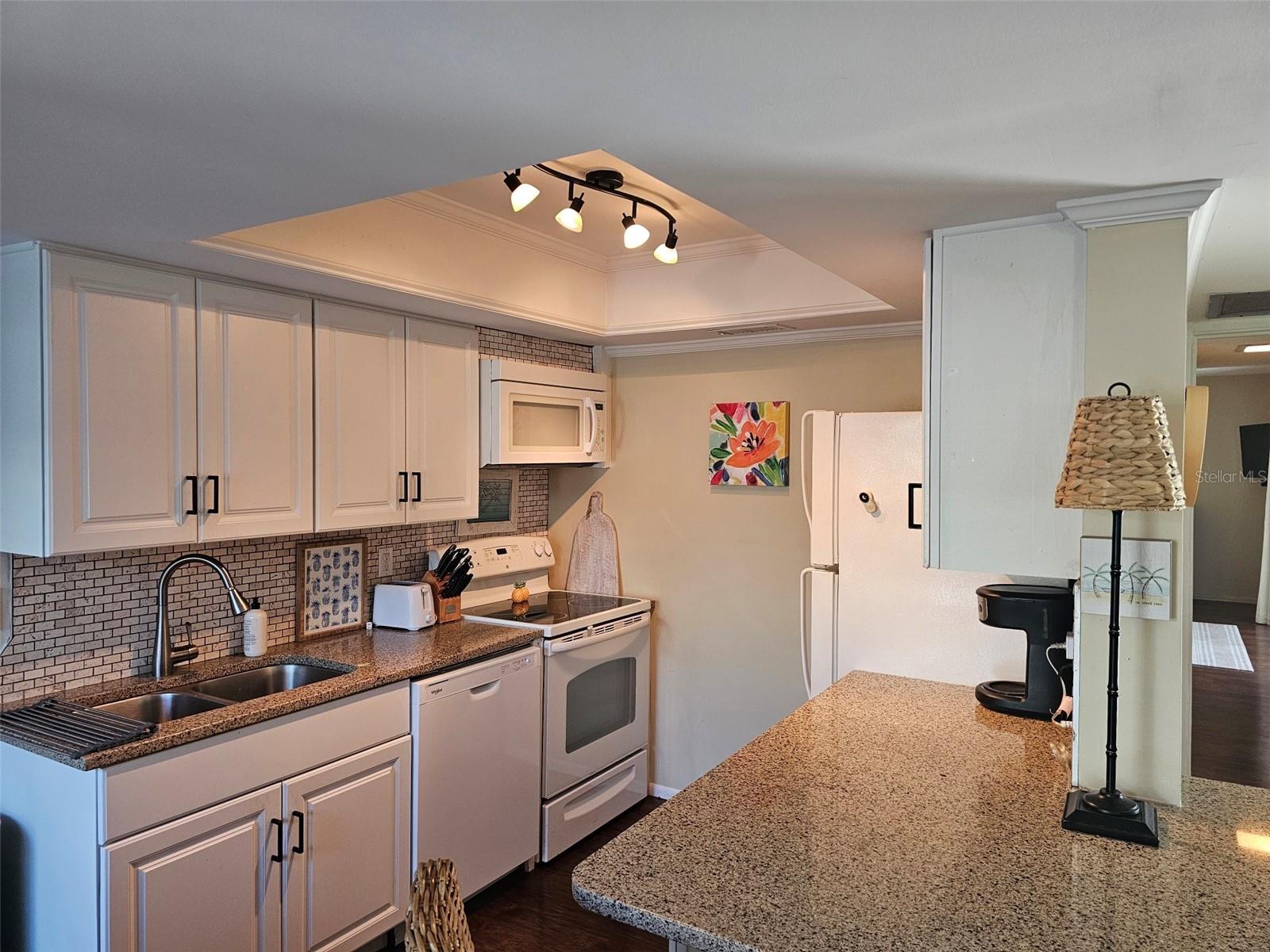 EL CONQUISTADOR VILLAGE 1 SEC 2 - Residential Lease