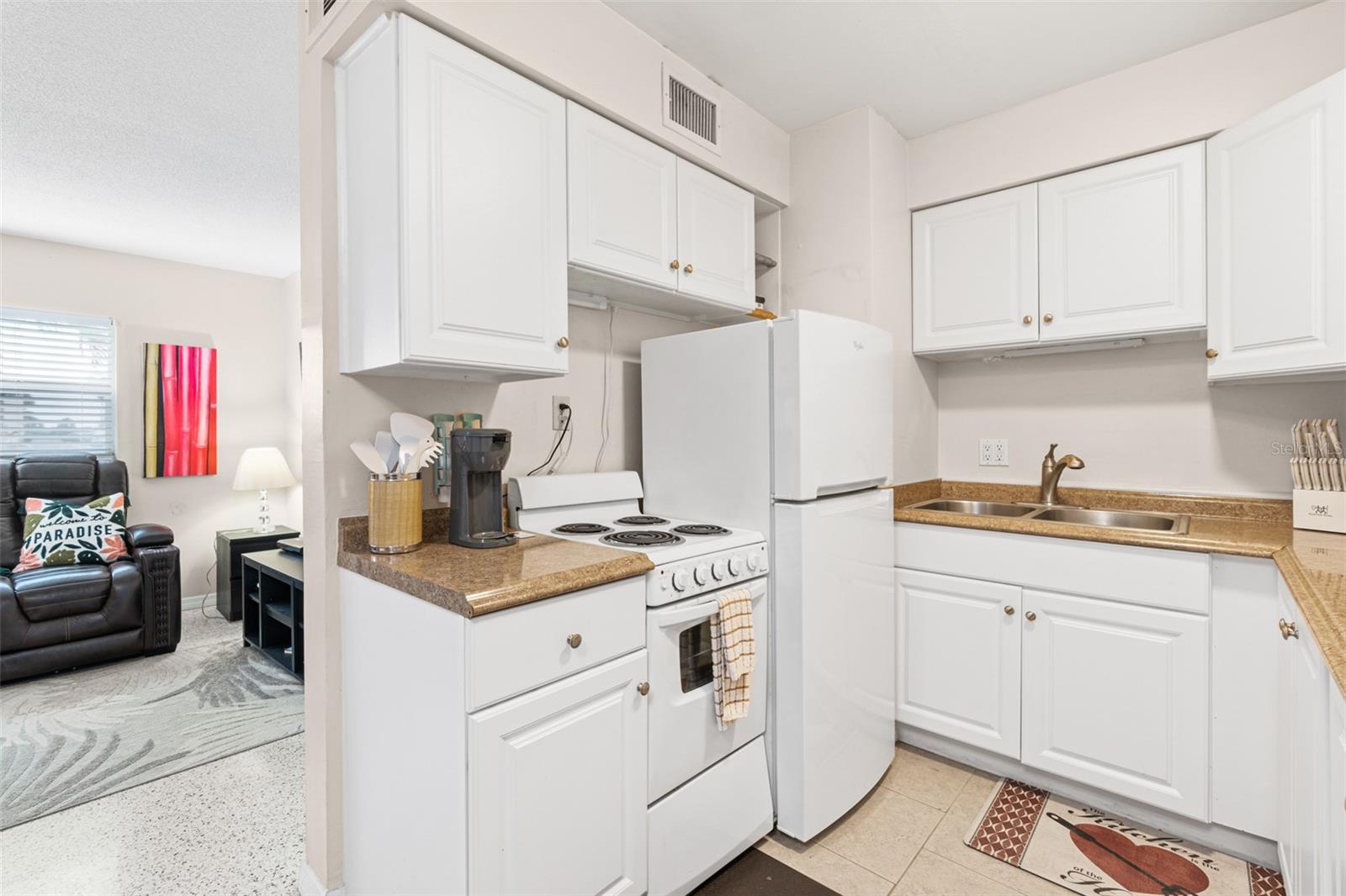 LAMP POST APTS CONDO - Residential