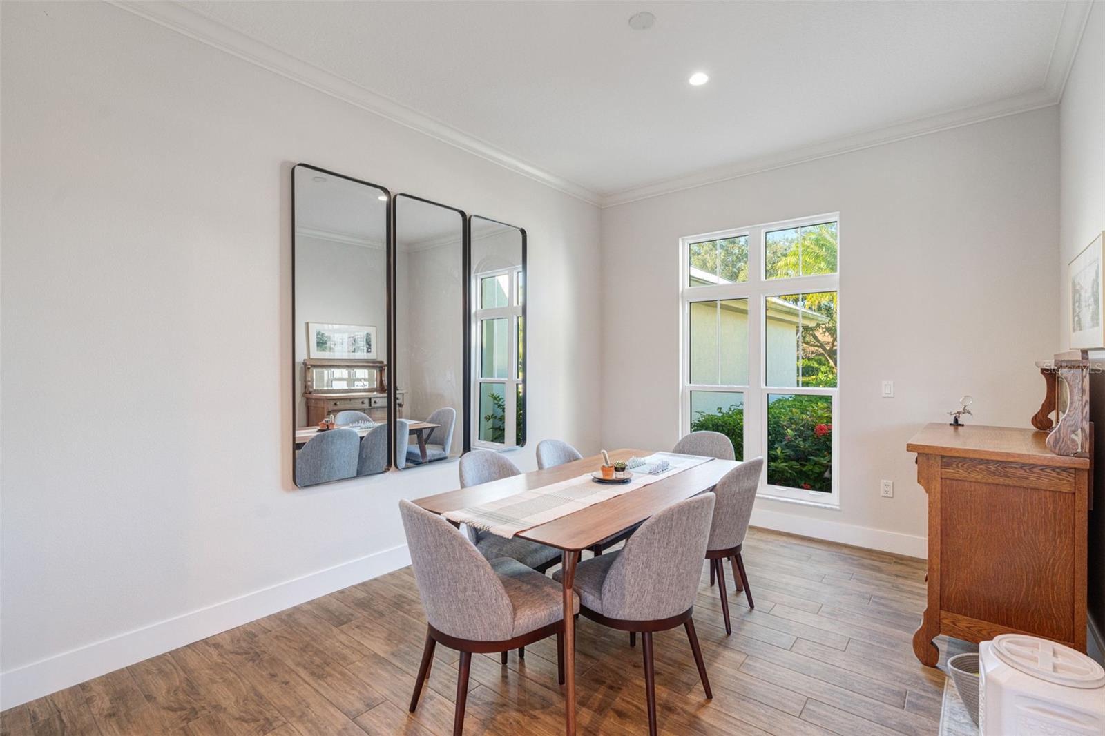 COUNTRY CREEK - Residential