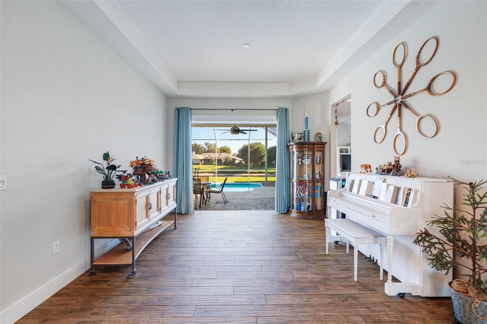 COUNTRY CREEK - Residential