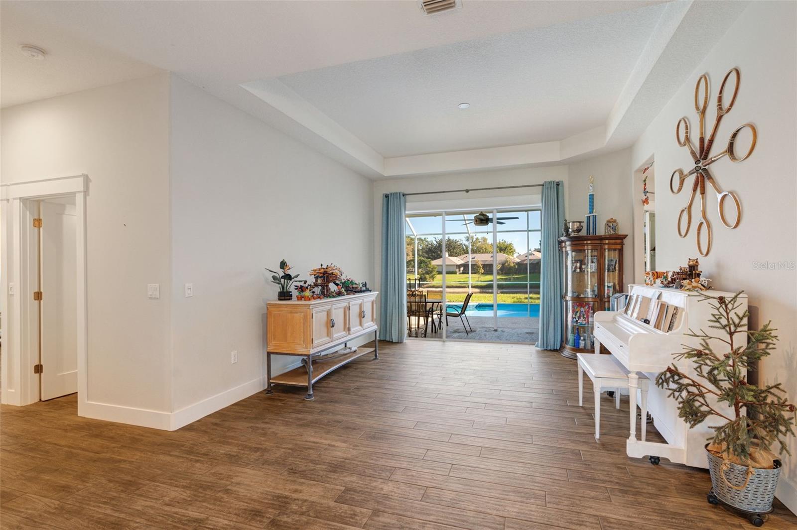 COUNTRY CREEK - Residential