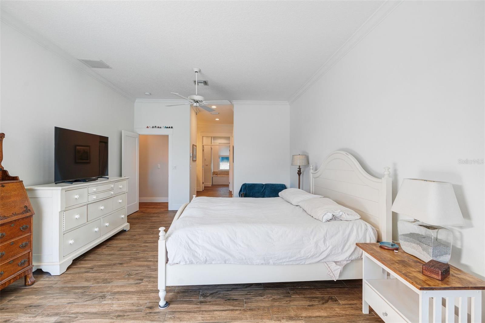 COUNTRY CREEK - Residential