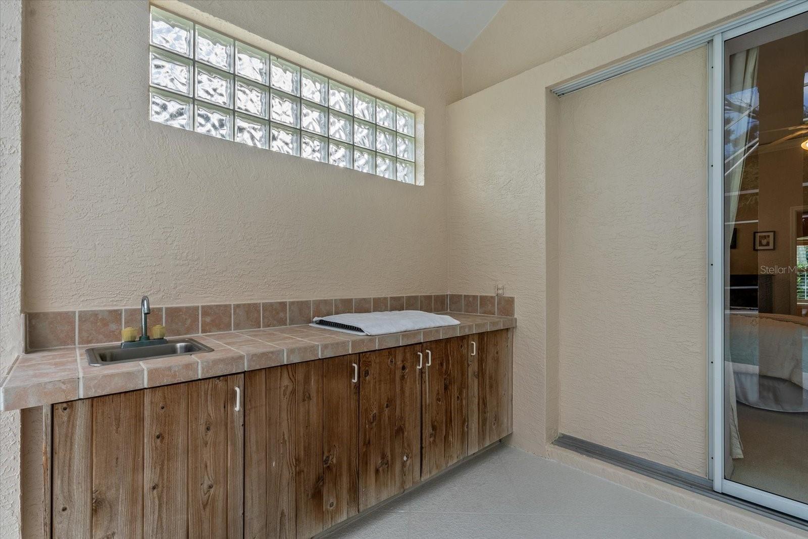 LAUREL OAK PARK - Residential