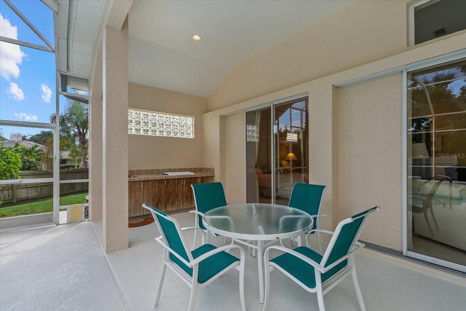 LAUREL OAK PARK - Residential