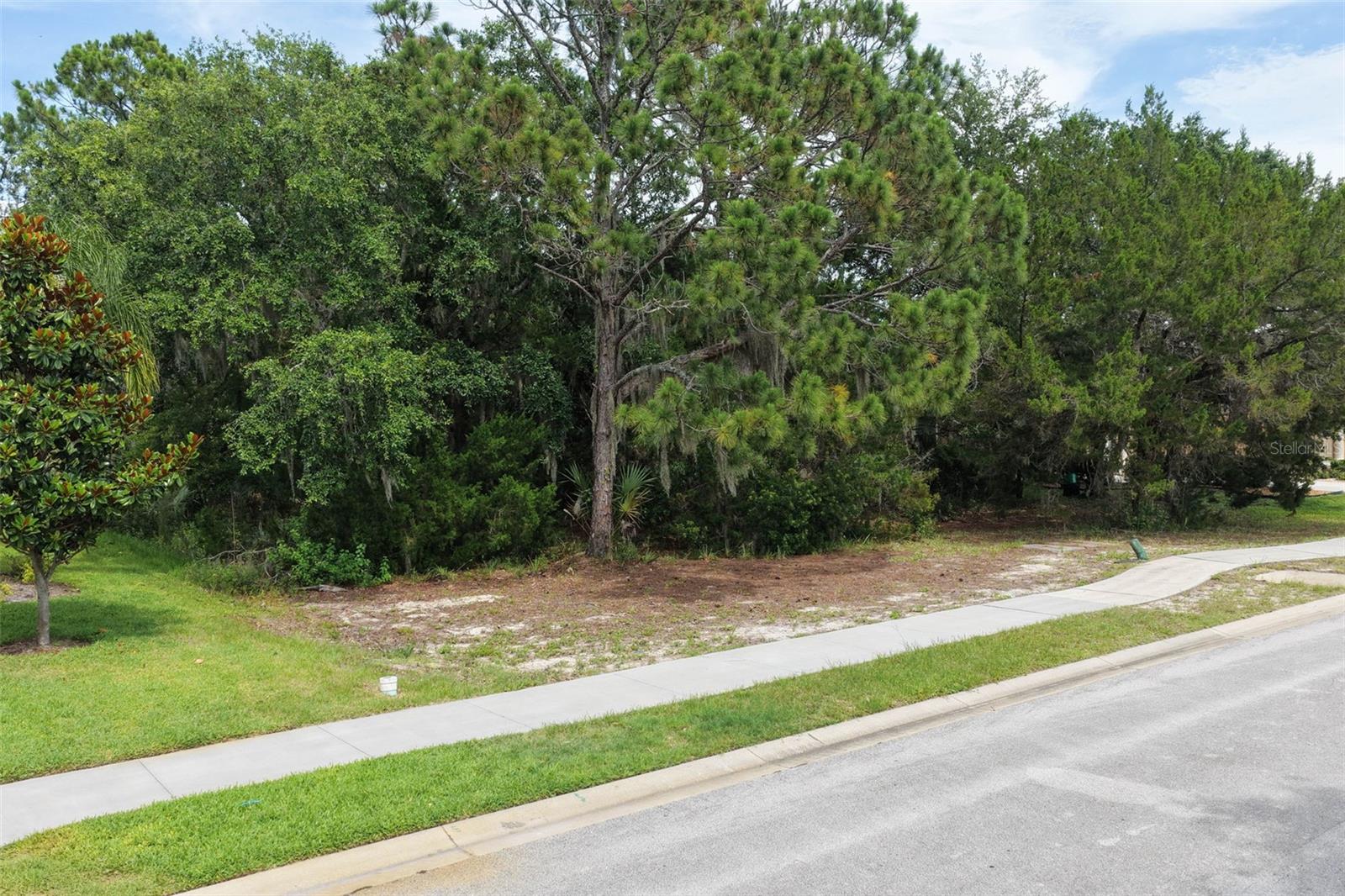 18 N LAKEWALK DRIVE
