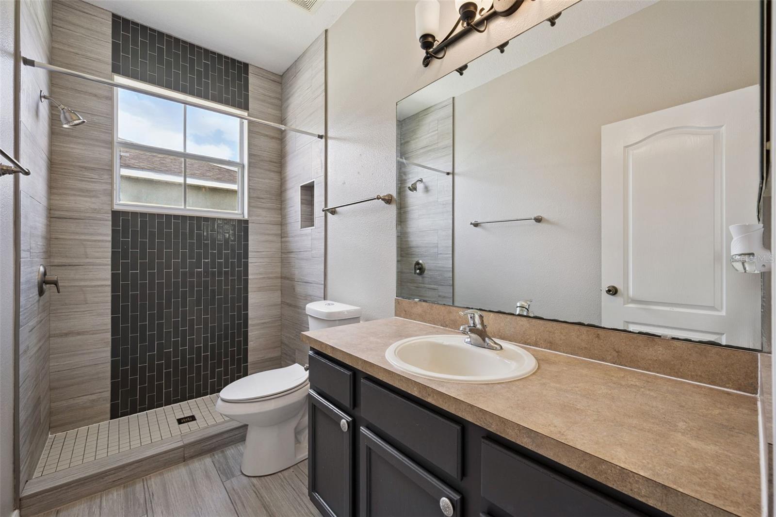 DANIELS LANDING - Residential Lease