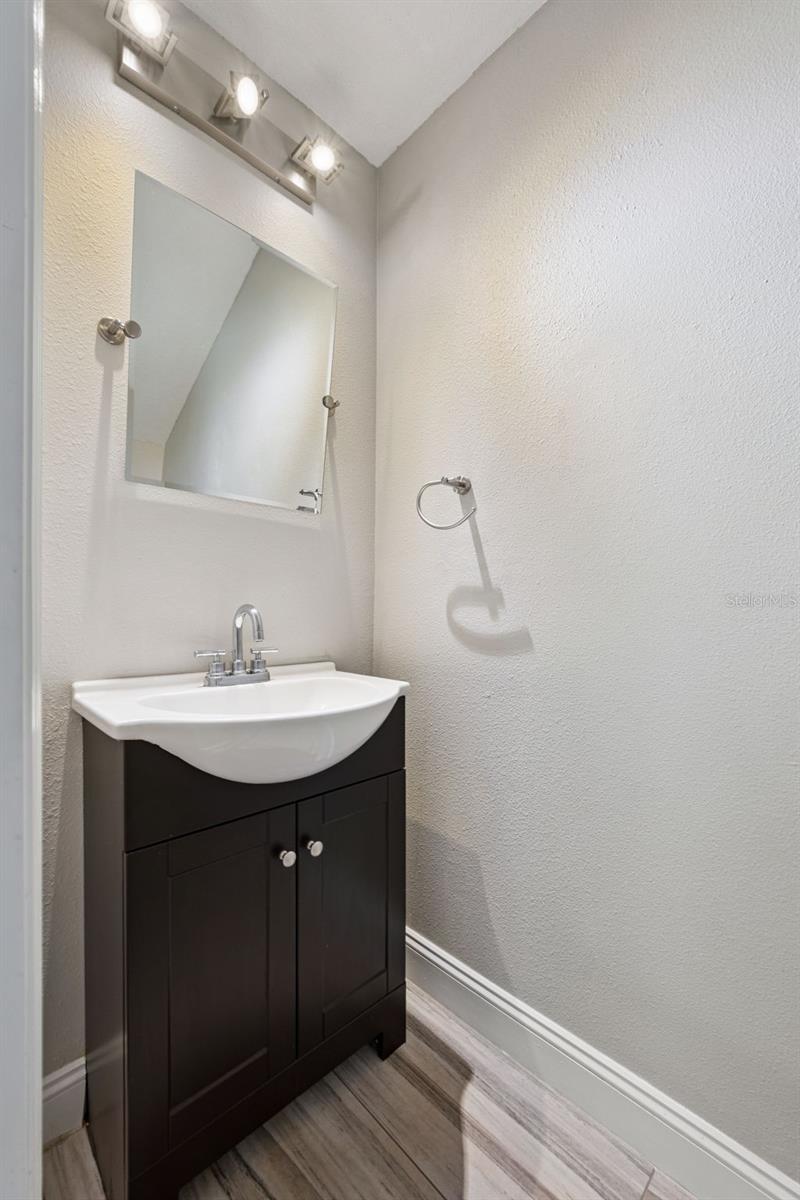 DANIELS LANDING - Residential Lease