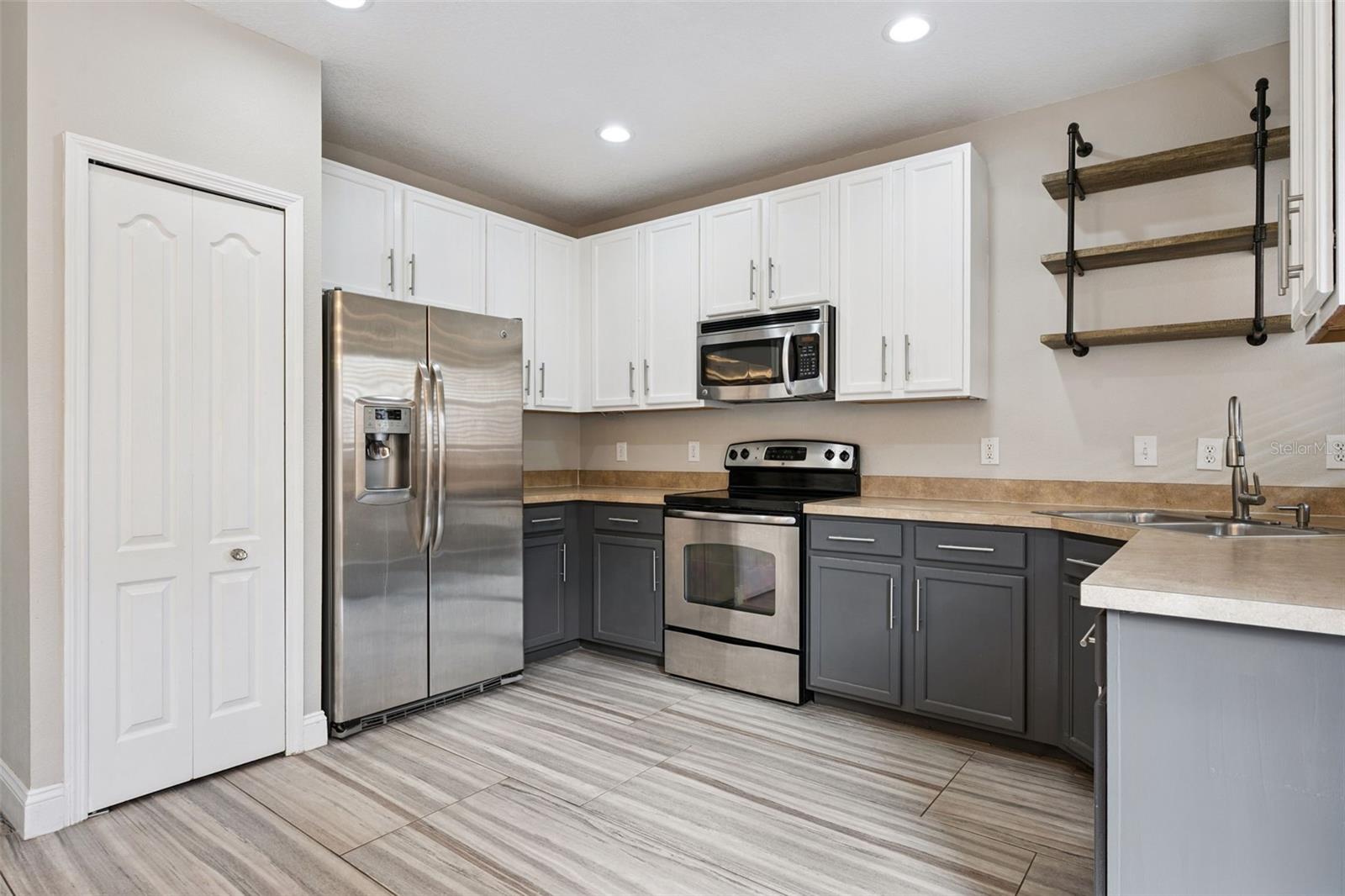 DANIELS LANDING - Residential Lease