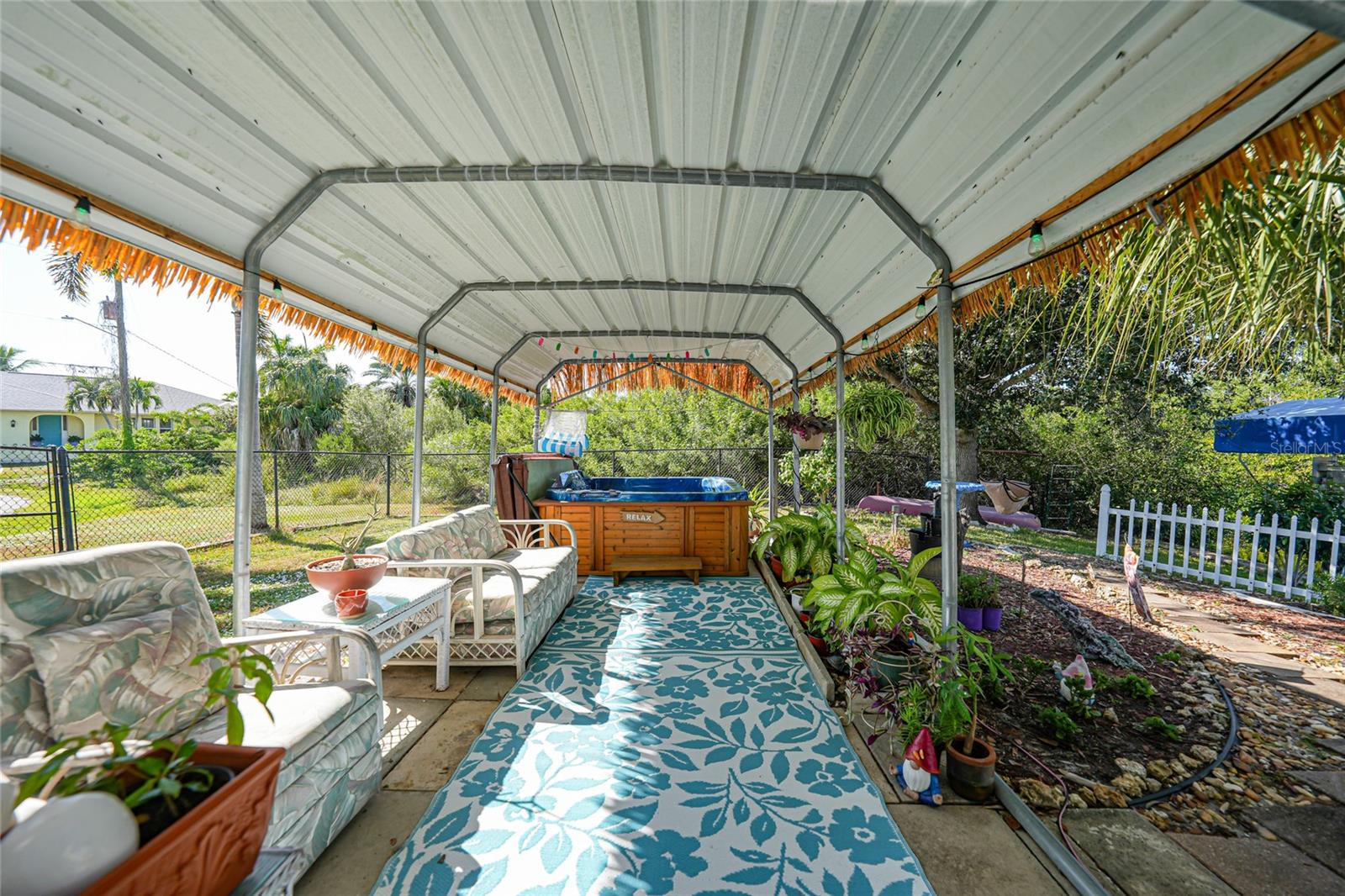 CHARLOTTE PARK - Residential