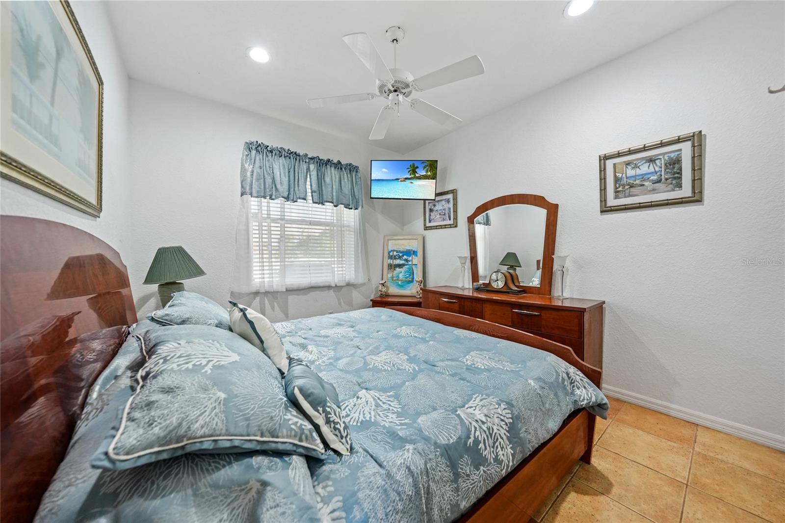 CHARLOTTE PARK - Residential