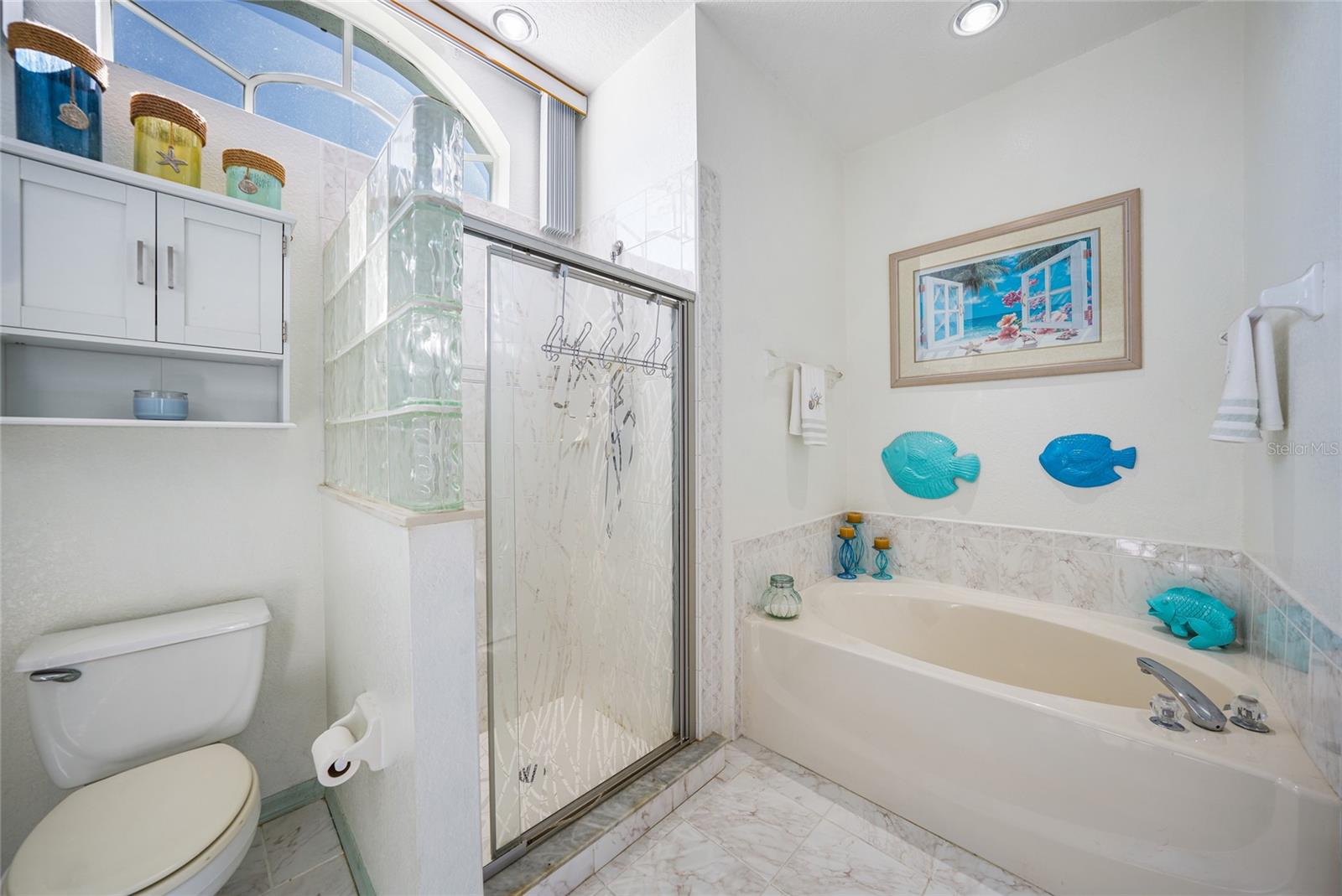 CHARLOTTE PARK - Residential