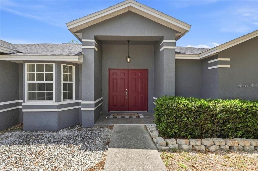 Photo of Lakeland, FL 33811 (MLS # L4961538)