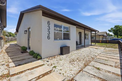 Photo of 6336 S Lansdale Circle, Tampa, FL 33616 (MLS # TB8506898)