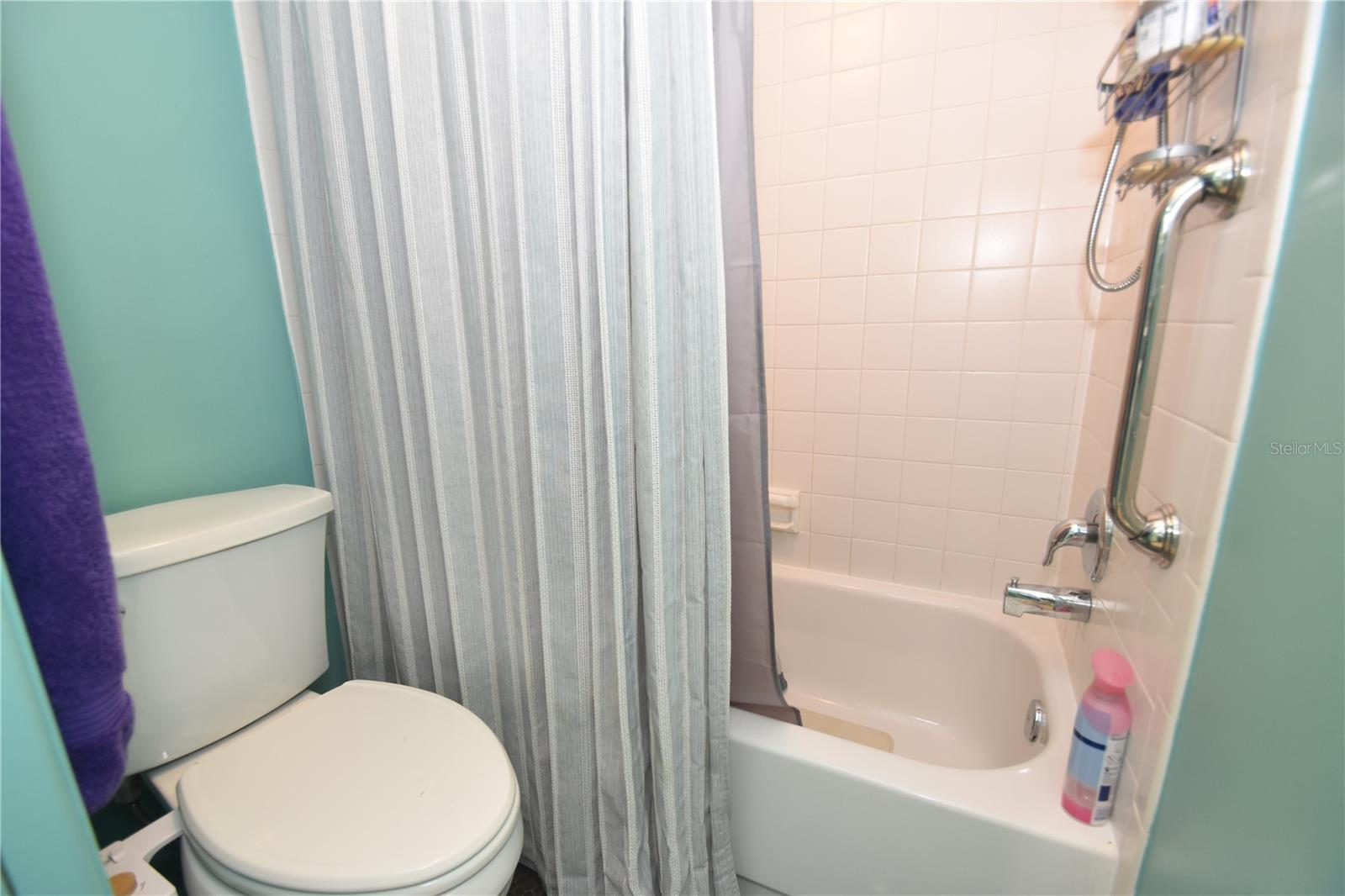 PELICAN COVE XI - Residential Lease