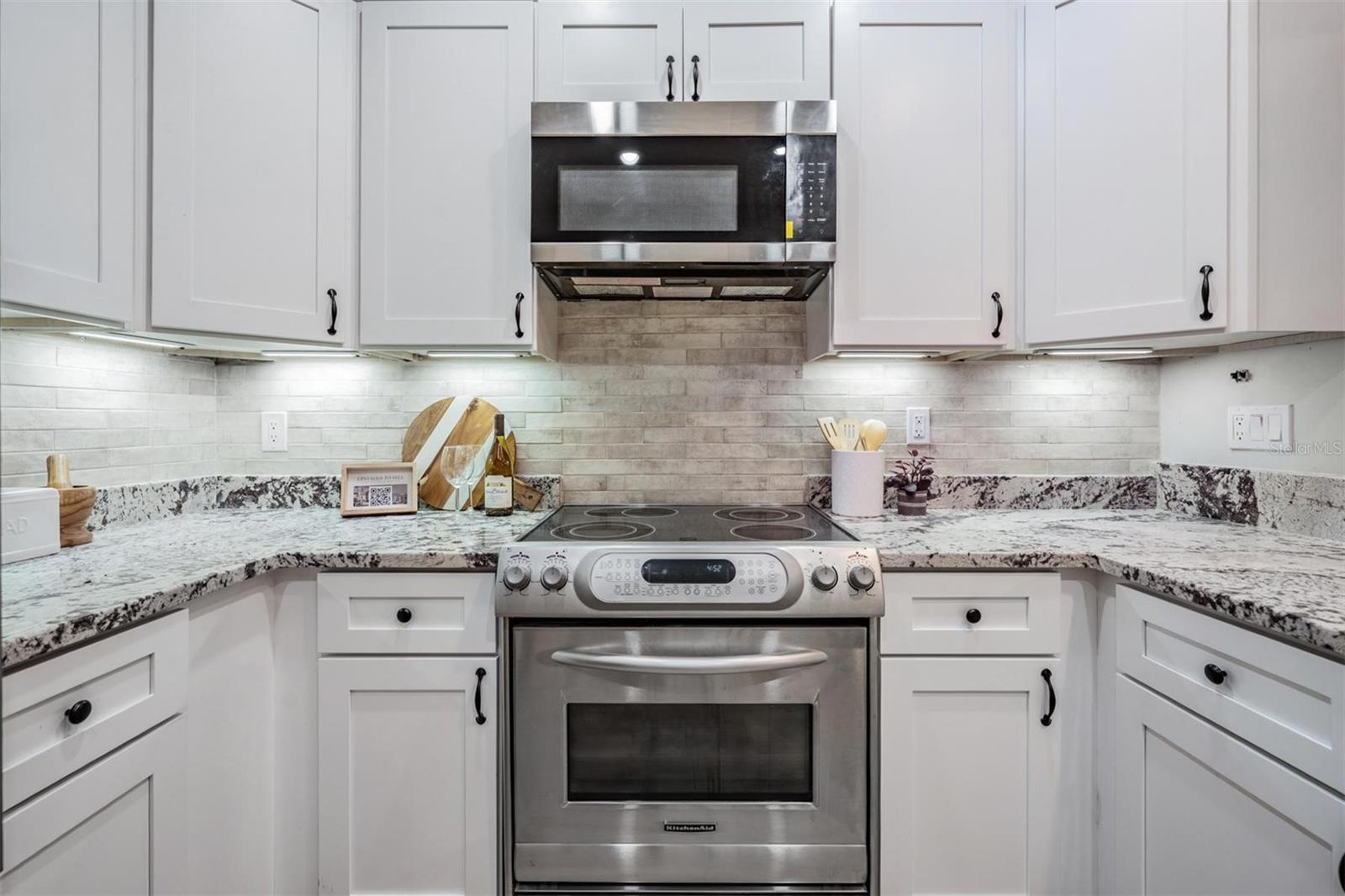 VILLAGE OF SAFETY HARBOR - Residential