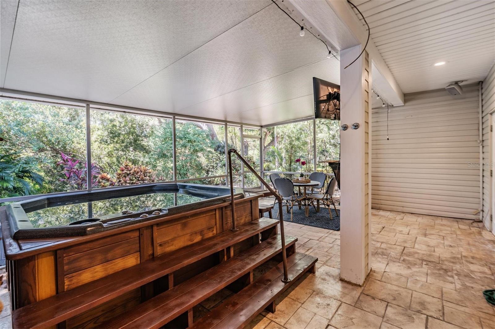 VILLAGE OF SAFETY HARBOR - Residential