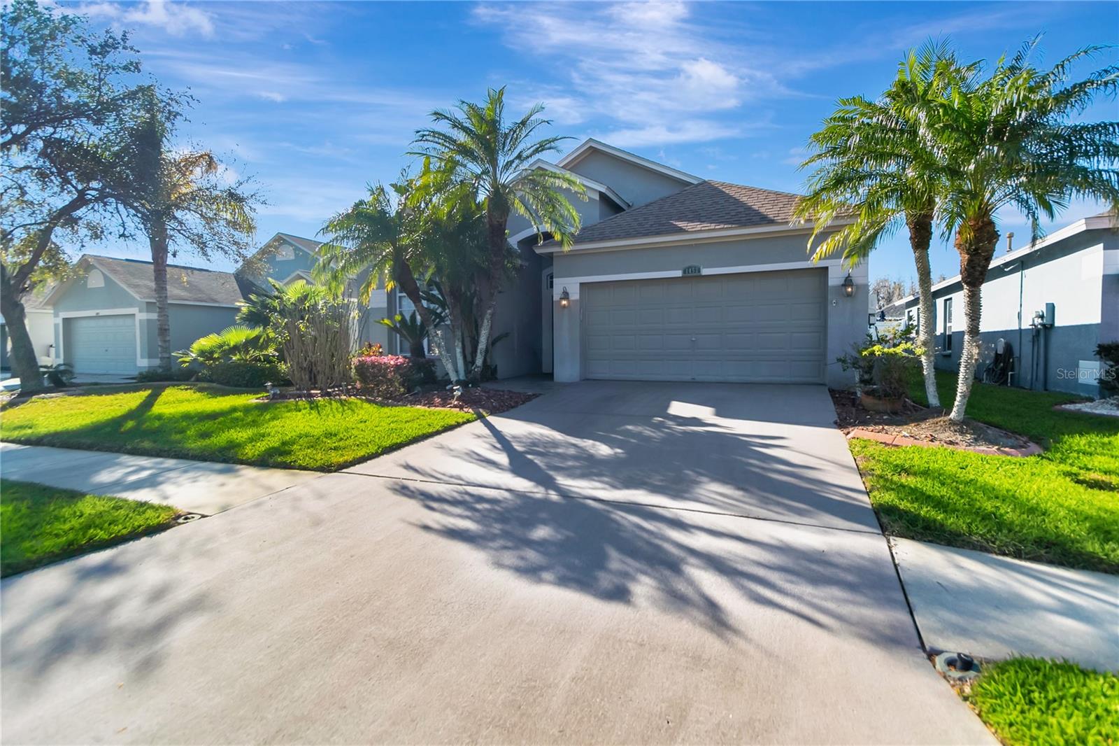 1453 APPLETON PLACE