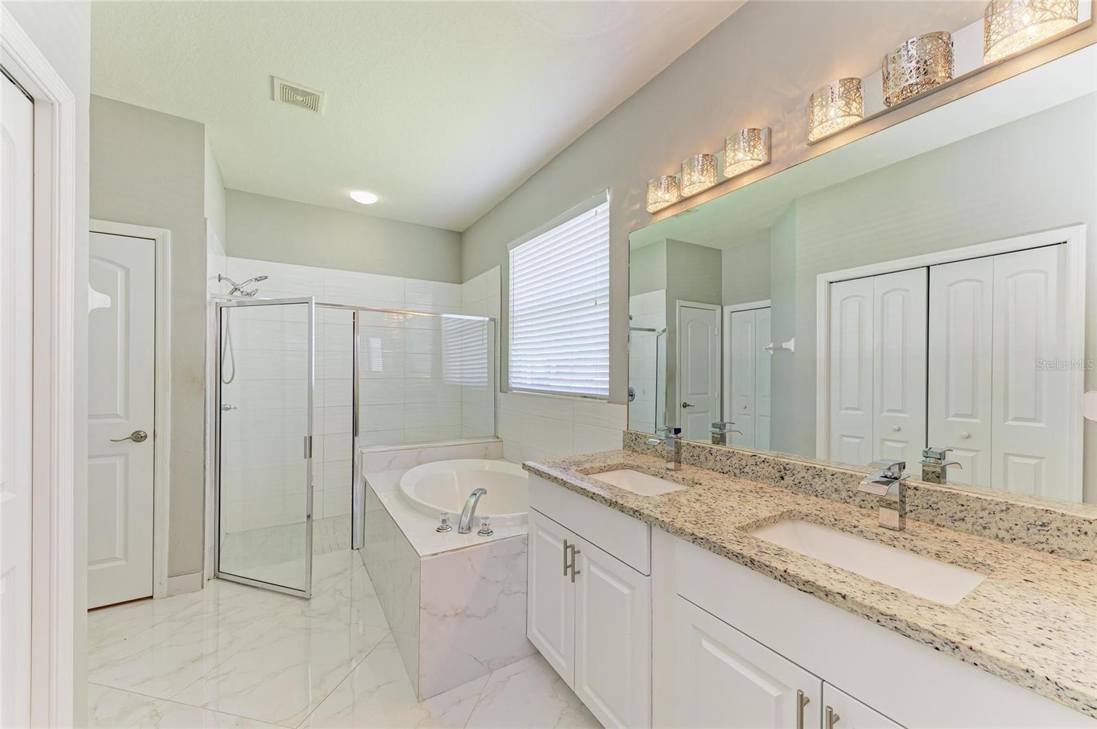 OAKLEY PLACE - Residential