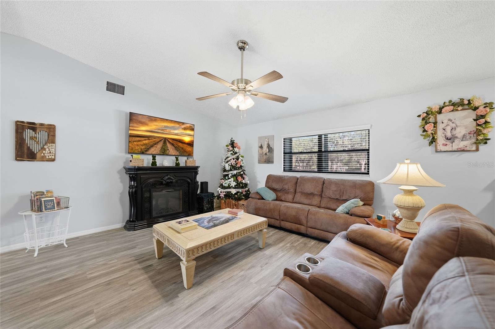 JOSHUA CREEKWOOD - Residential