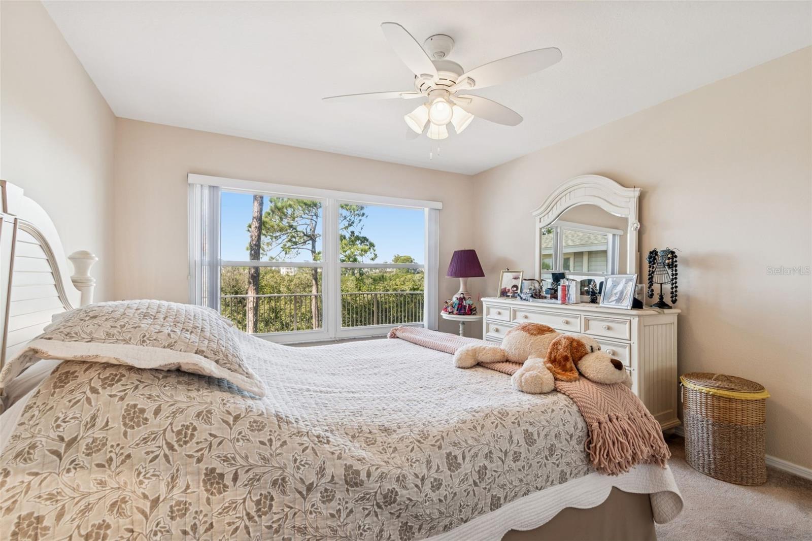 POINTE ALEXIS SOUTH - Residential