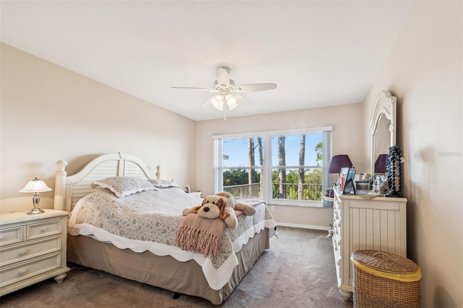 POINTE ALEXIS SOUTH - Residential