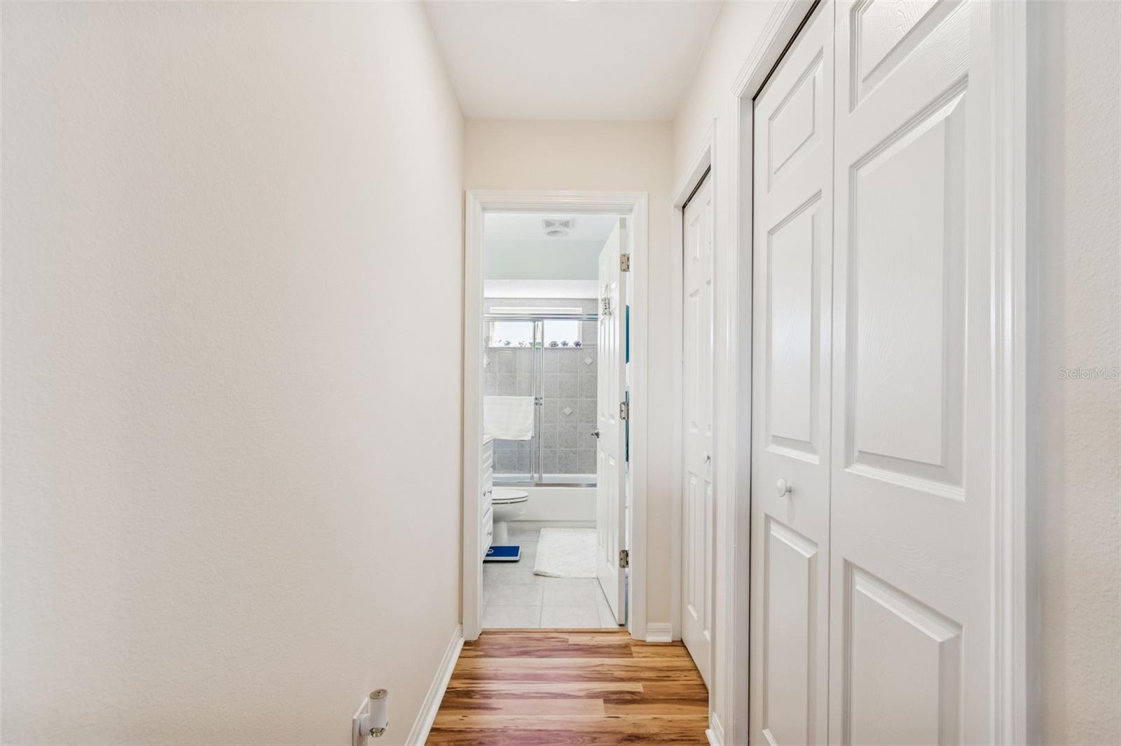 POINTE ALEXIS SOUTH - Residential