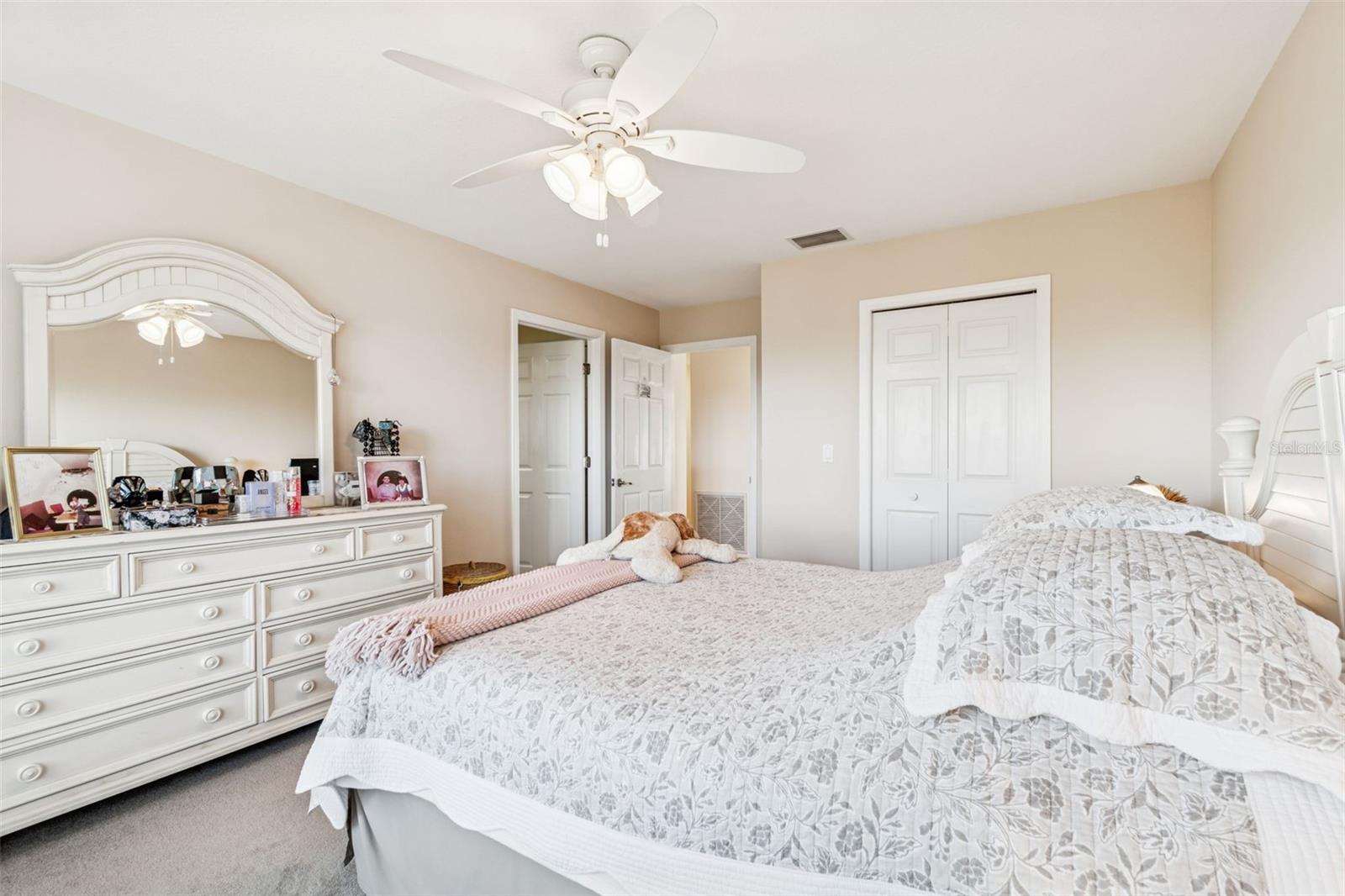 POINTE ALEXIS SOUTH - Residential