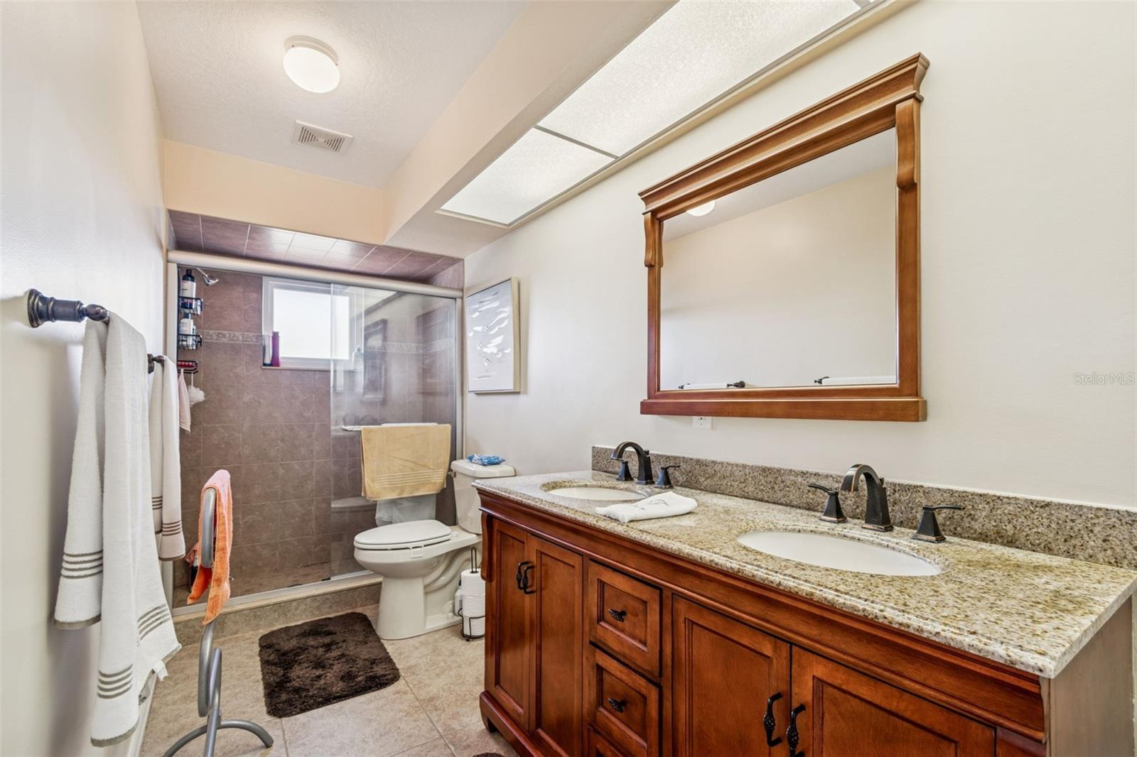 POINTE ALEXIS SOUTH - Residential