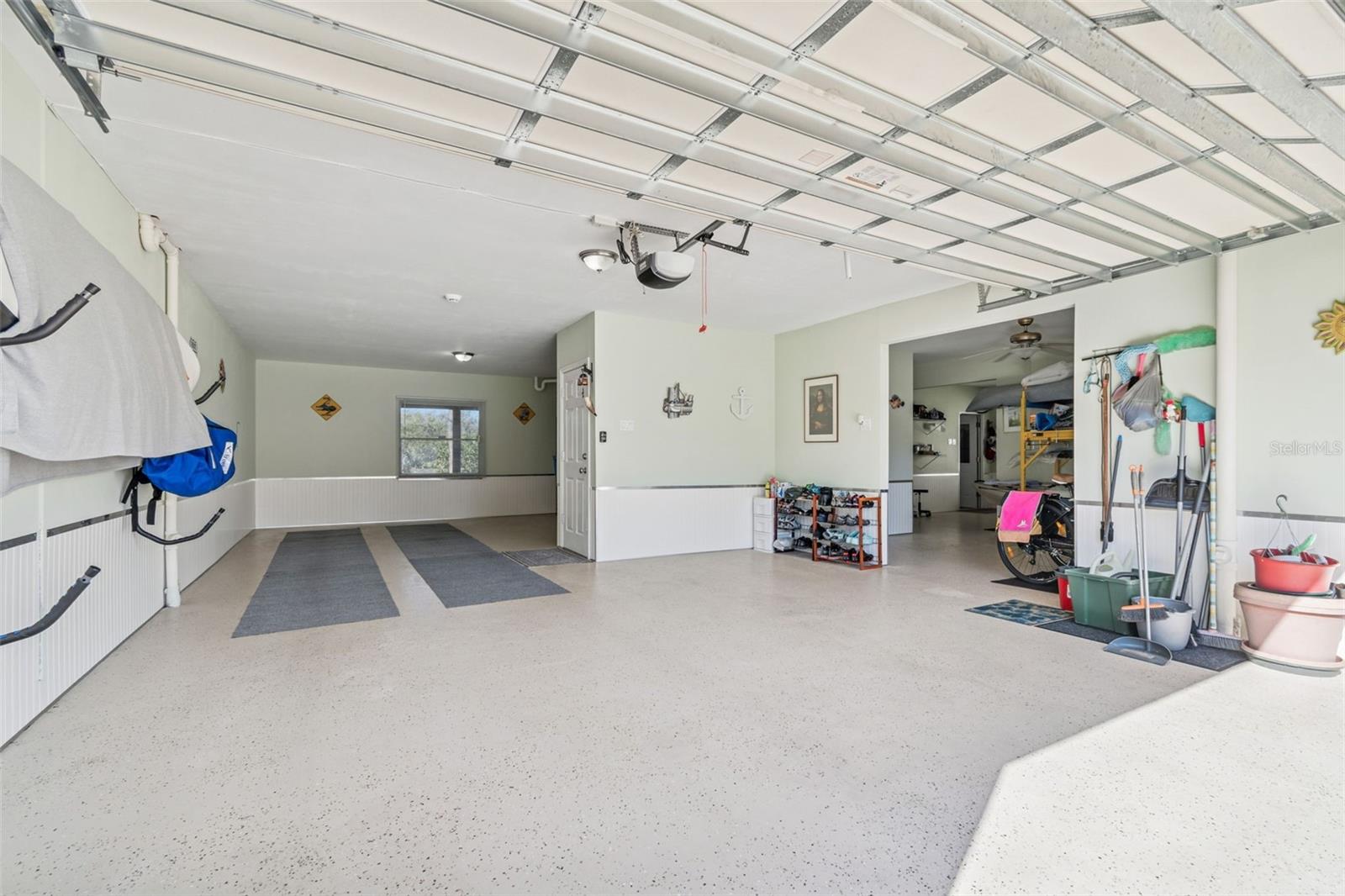 POINTE ALEXIS SOUTH - Residential