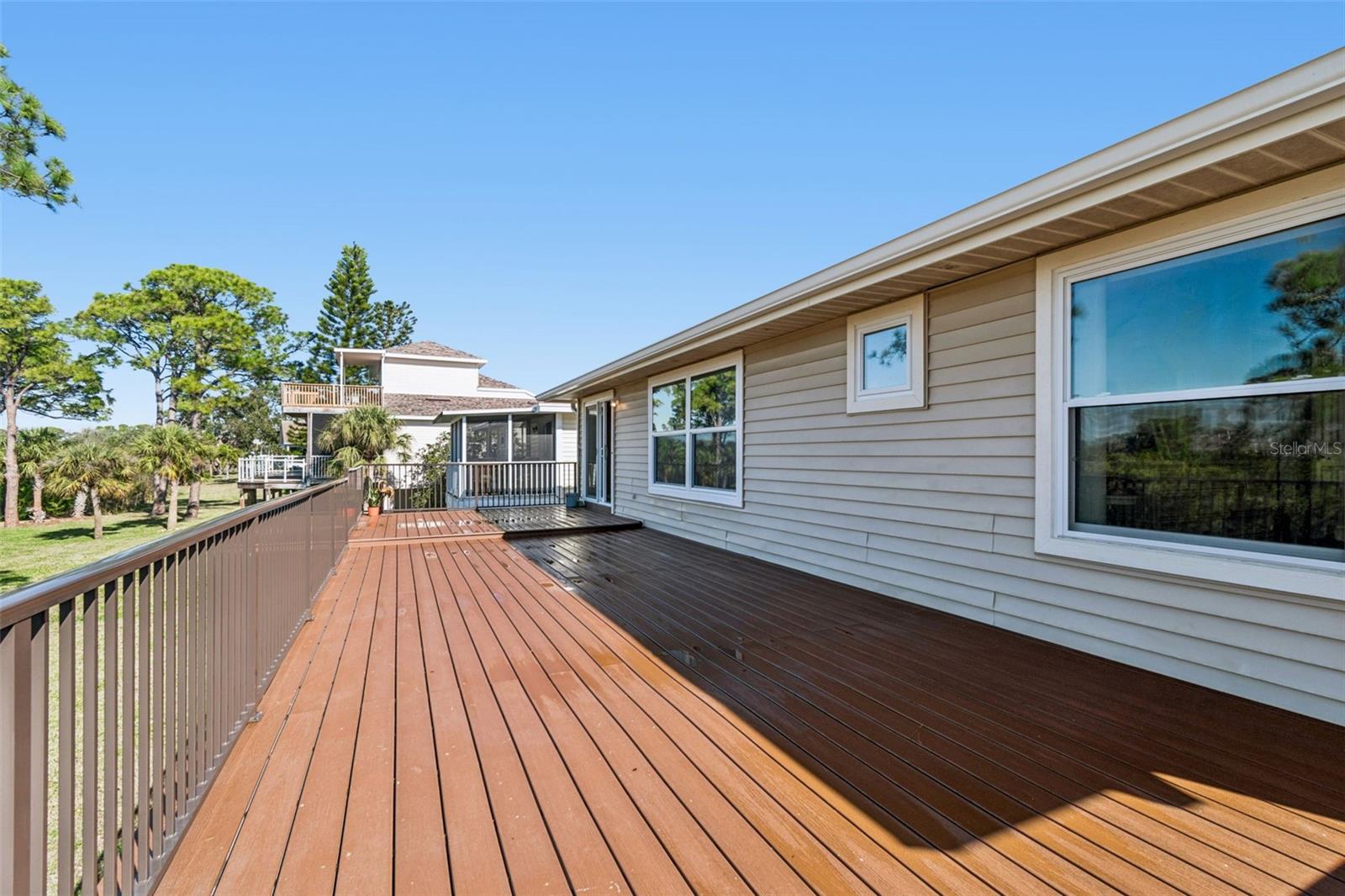 POINTE ALEXIS SOUTH - Residential