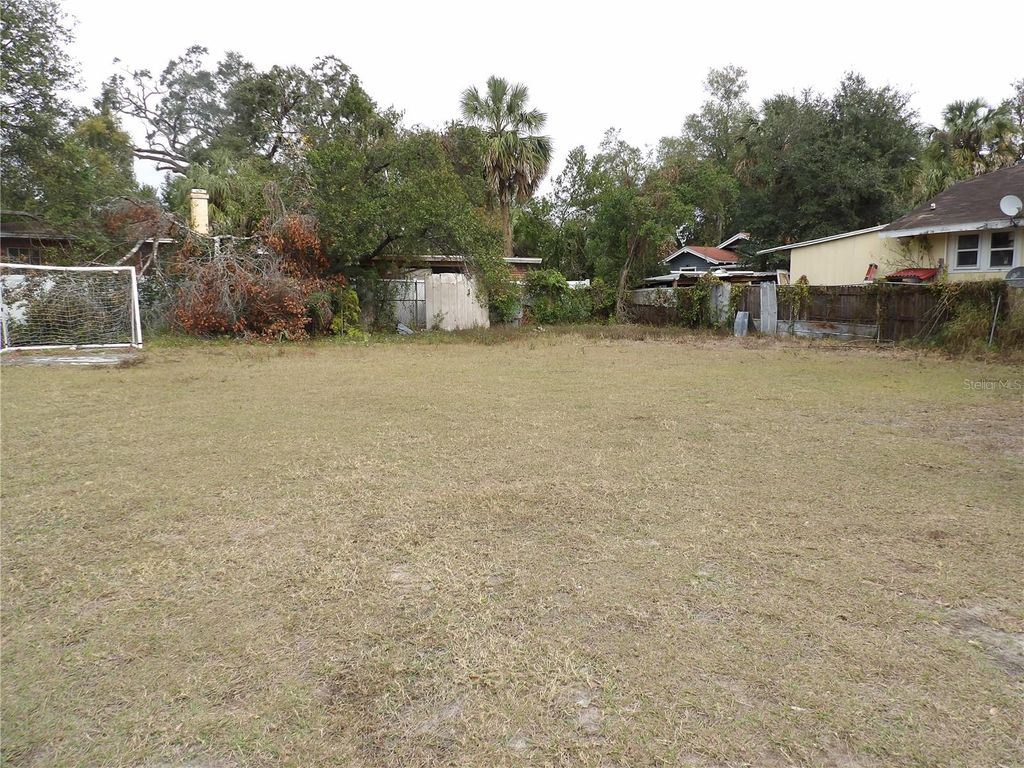 Photo of 914 E 28th Ave, Tampa, FL 33605 (MLS # TB8346881)