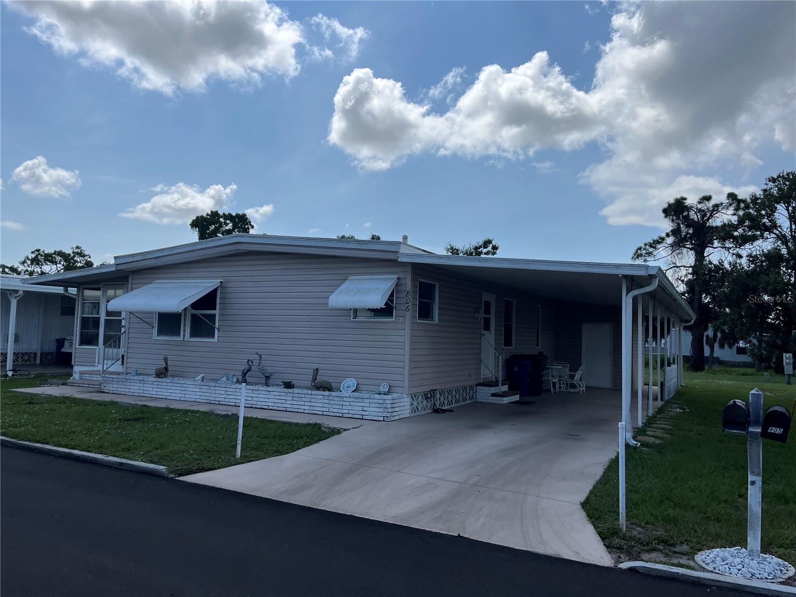 A fantastic price point for this home with a desirable circular kitchen, loads of storage space. Roof over, vinyl siding, Newer washer and dryer, repiped supply plumbing, AC 2017, Membrane roof over, A huge space in the rear for loads of privacy, 2 car parking and a huge shed, Furnished and ready to move. This one will not last long.
Venice Isle is the premier resident owned over 55 Mobile home Park in Venice. There are close to 1000 homes with the most active residents. There is always something going on for you to do. We have many Park gatherings and first rate shows on site. The Park has every amenity you can imagine. Come take a walk through both of our 2 clubhouses and make yourself at home. The Park has 2 tennis courts, a fitness center, 2 heated pools, 2 hot tubs, saunas, putting greens, shuffleboard, Bocce ball, miniature golf, art rooms, pool room, TV lounges, card rooms, library, horseshoes, ceramic kilns, 2 huge ballrooms, Sunday services and much more!
