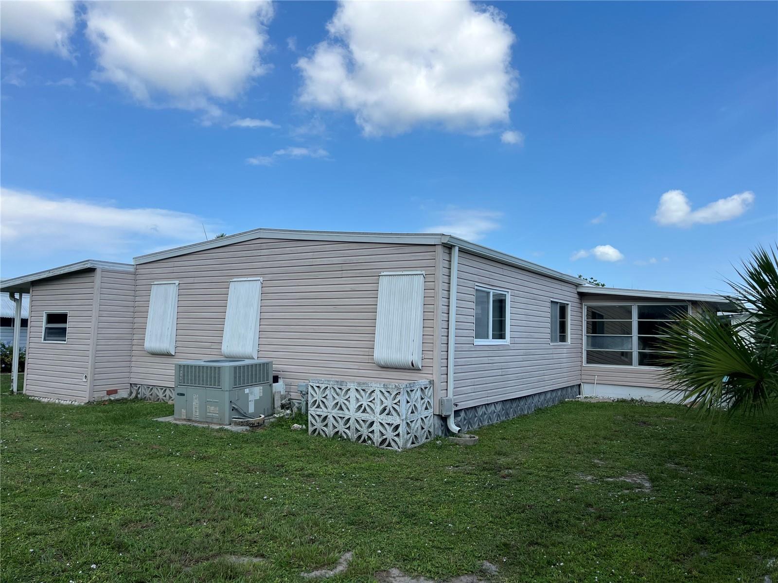 VENICE ISLE - Residential