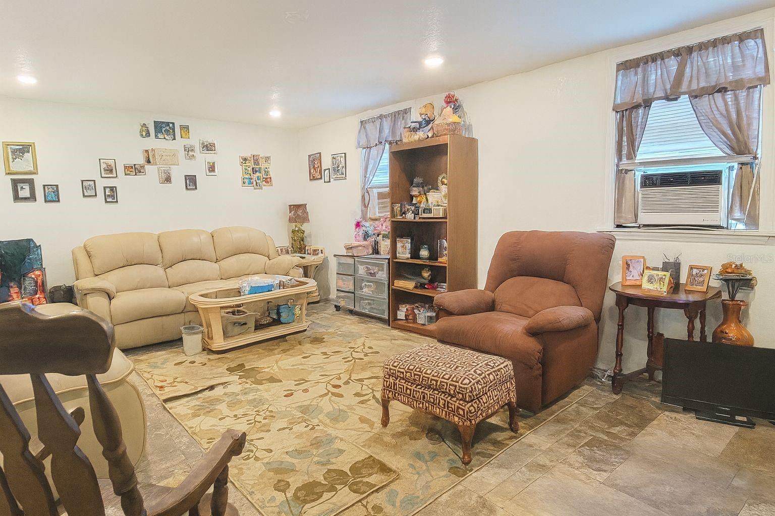 WESTSIDE MANOR SEC 01 REP - Residential