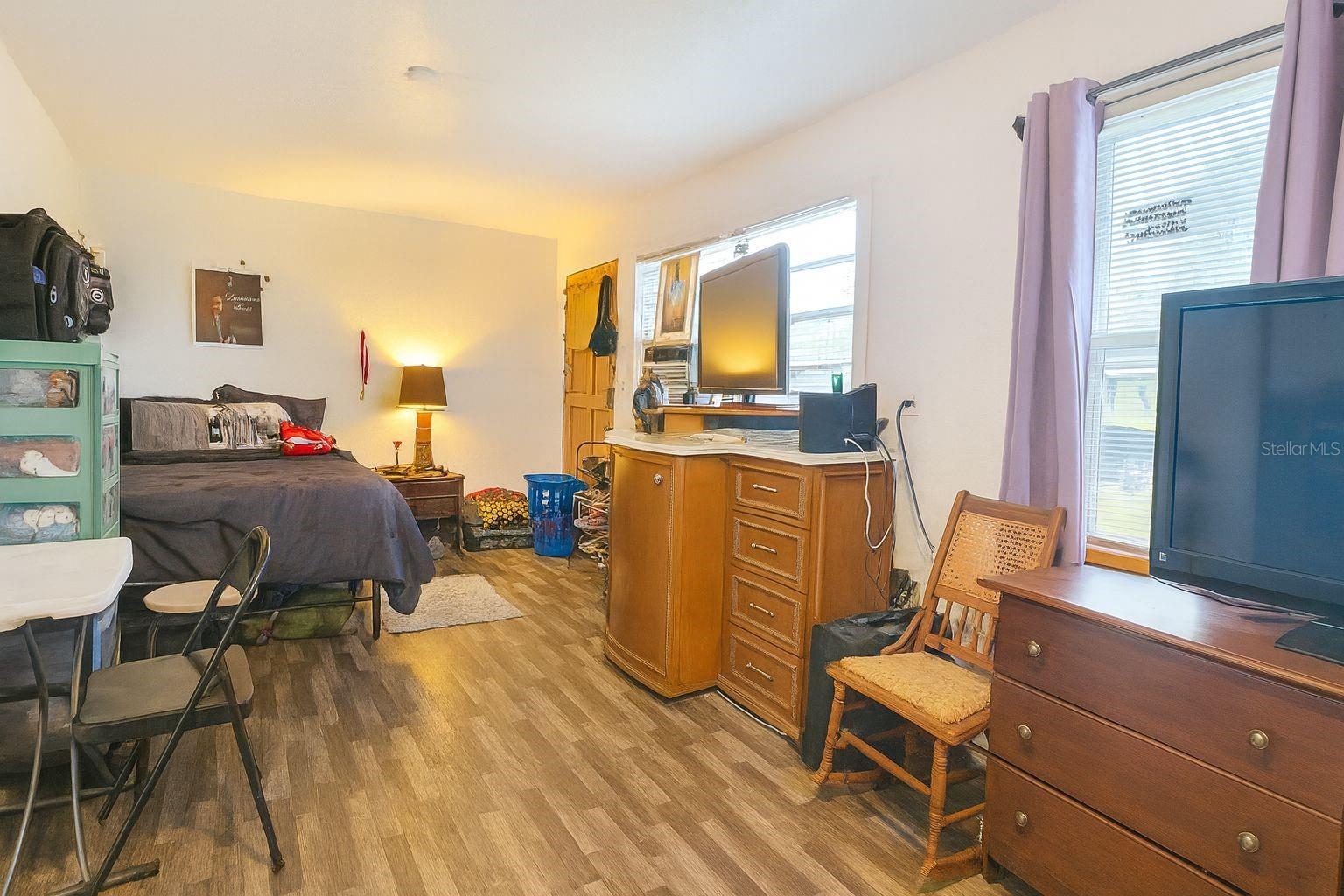 WESTSIDE MANOR SEC 01 REP - Residential
