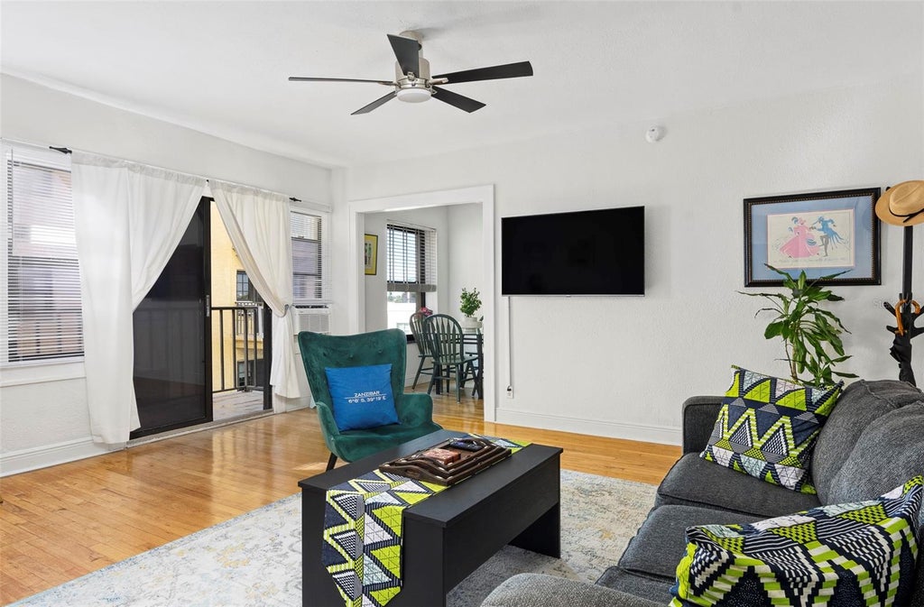 Photo of 130 4th Avenue N #503, St Petersburg, FL 33701 (MLS # TB8559061)