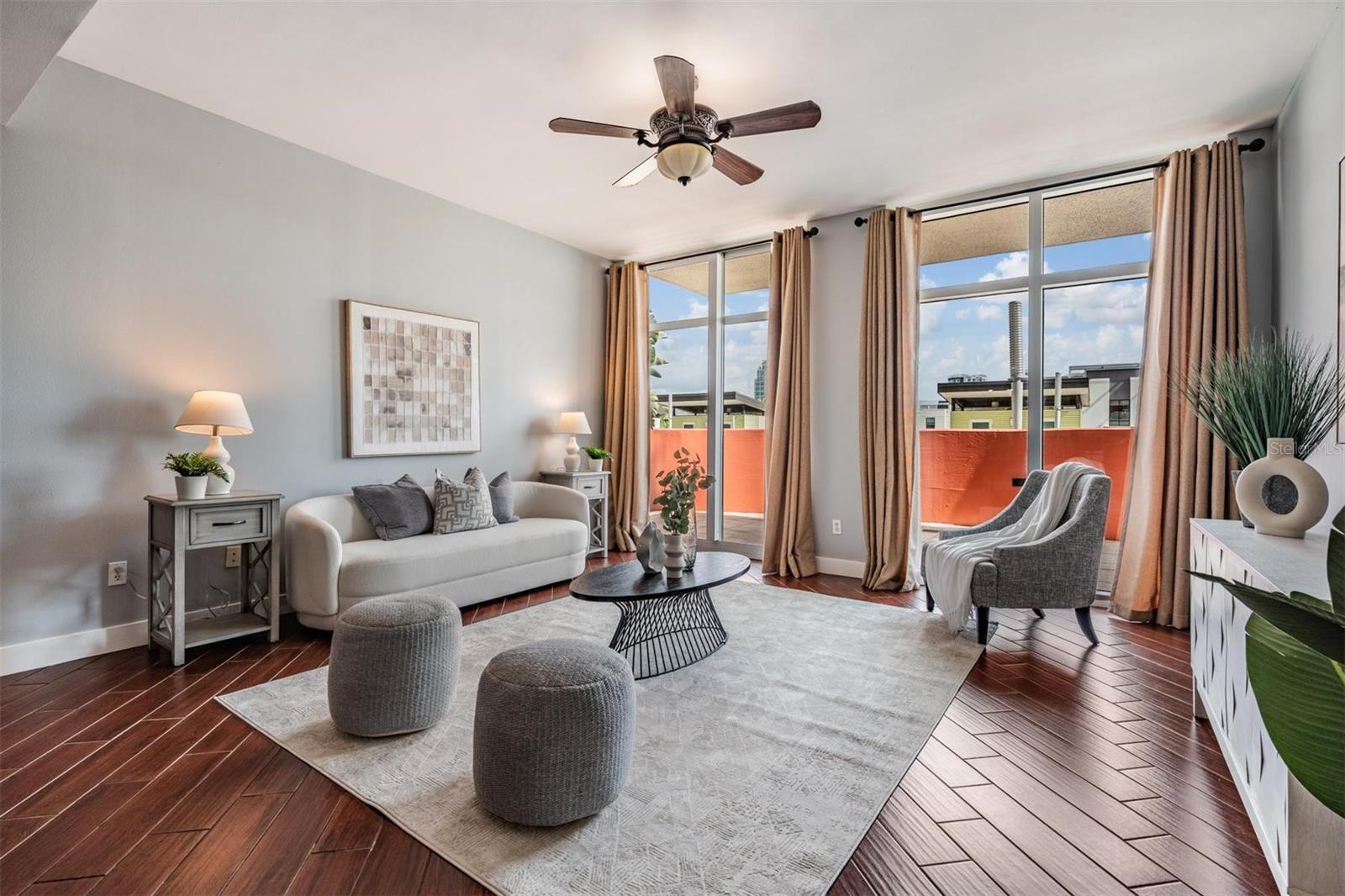 1120 E KENNEDY BOULEVARD 912