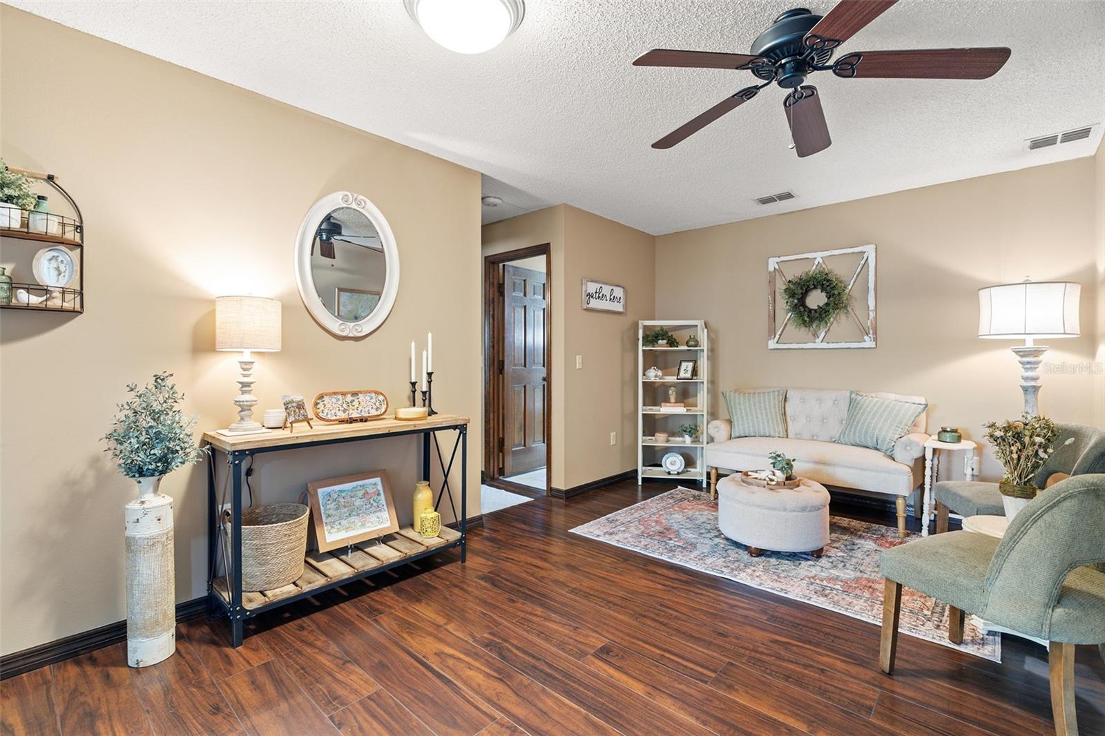 PINE LAKE ESTATES UNIT B - Residential