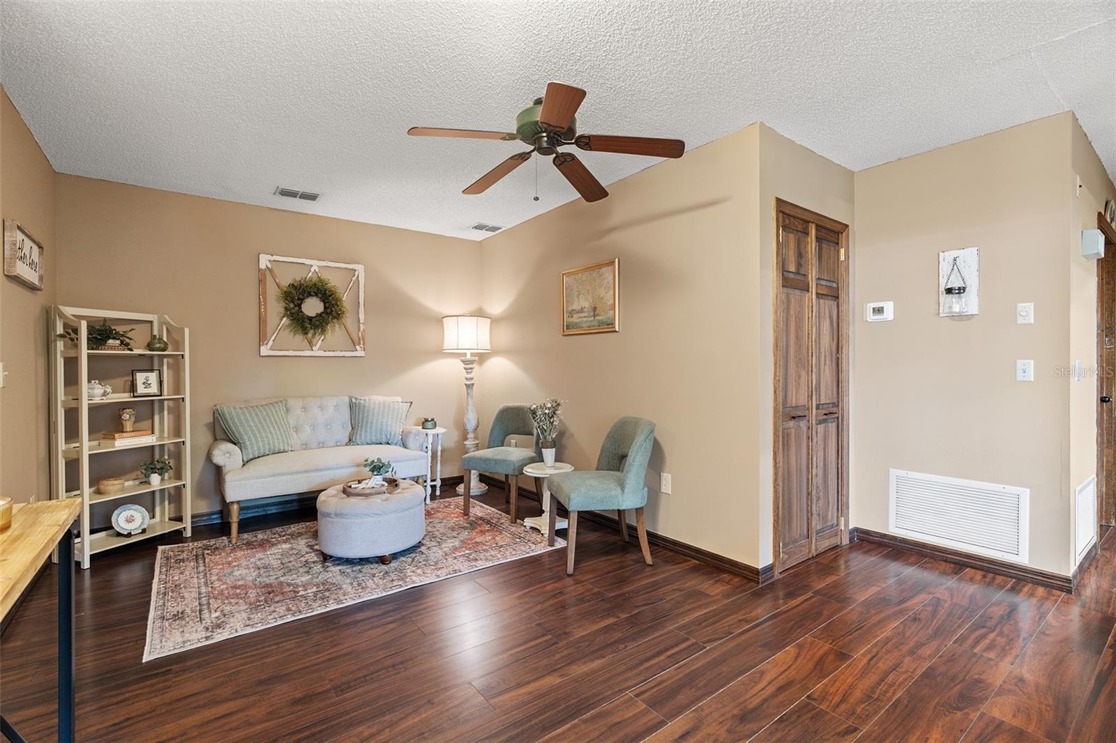 PINE LAKE ESTATES UNIT B - Residential