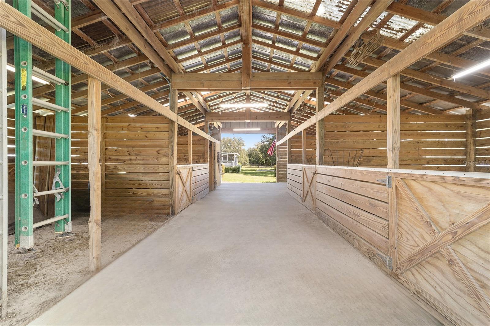 OCALA THOROUGHBRED ACRES - Residential