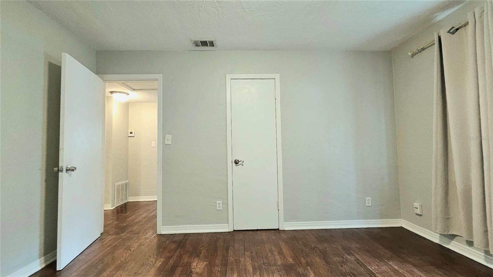 OAK FOREST SUB - Residential Lease