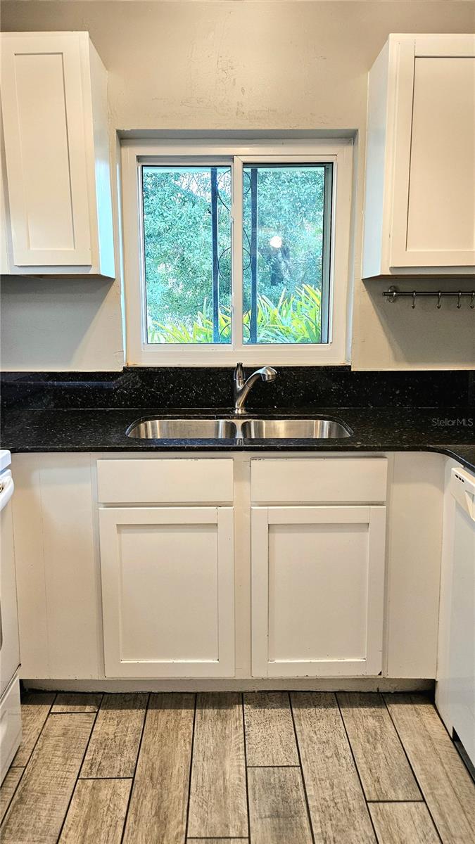 OAK FOREST SUB - Residential Lease