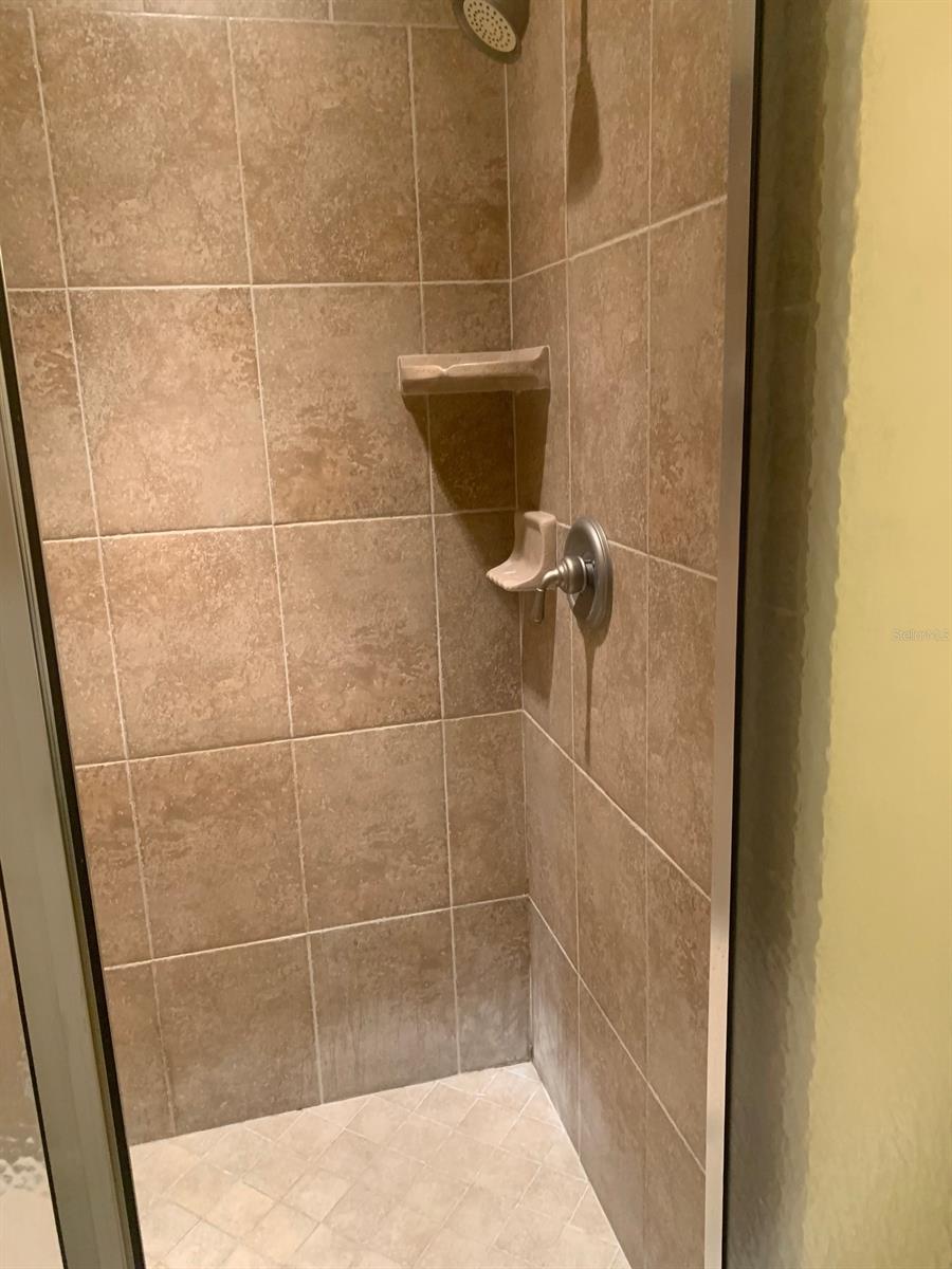 Tuscany Square 01 Condo - Residential