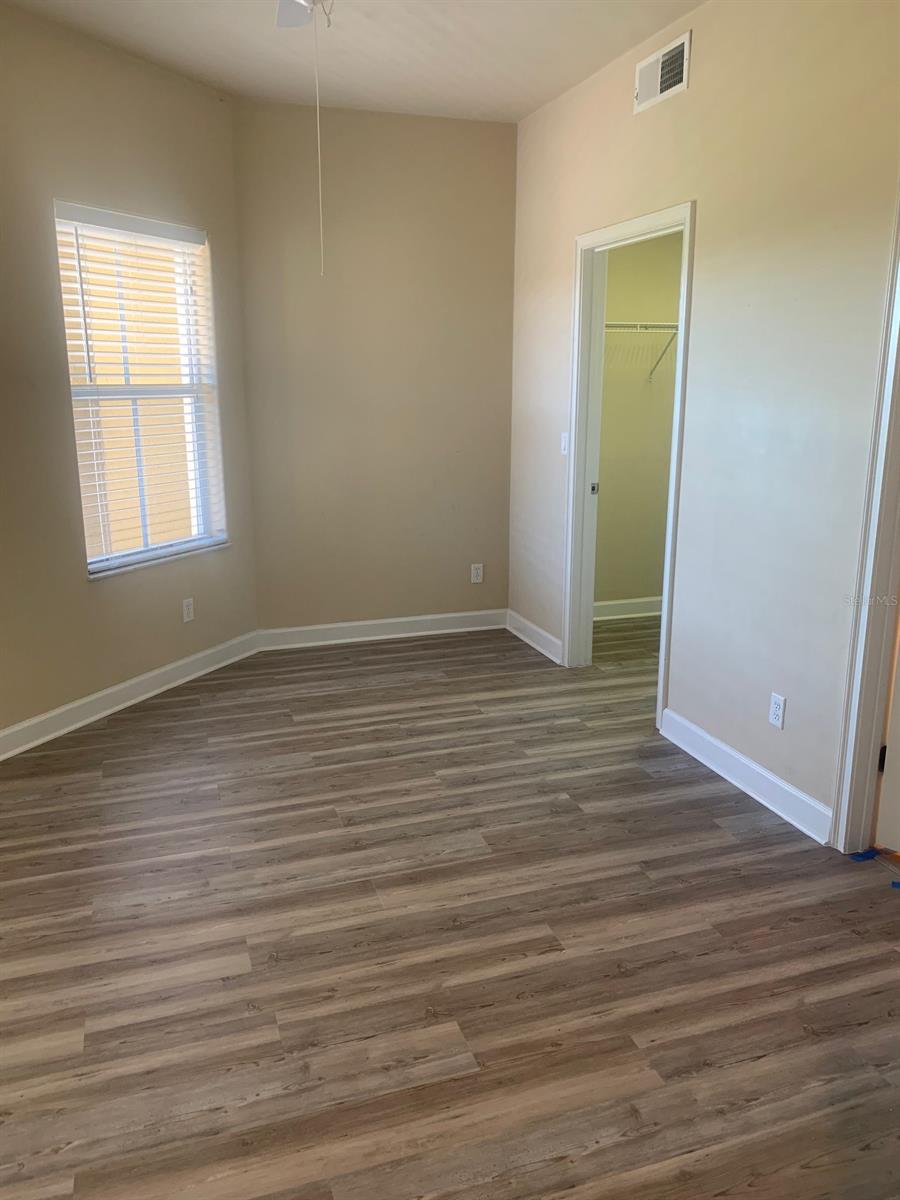 Tuscany Square 01 Condo - Residential