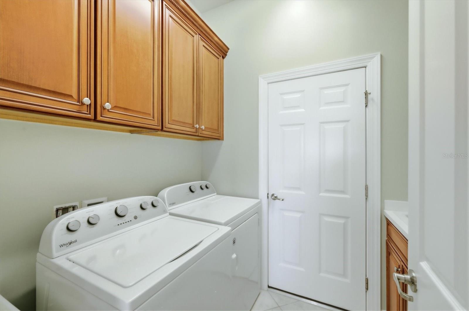 RIVERWOOD - Residential