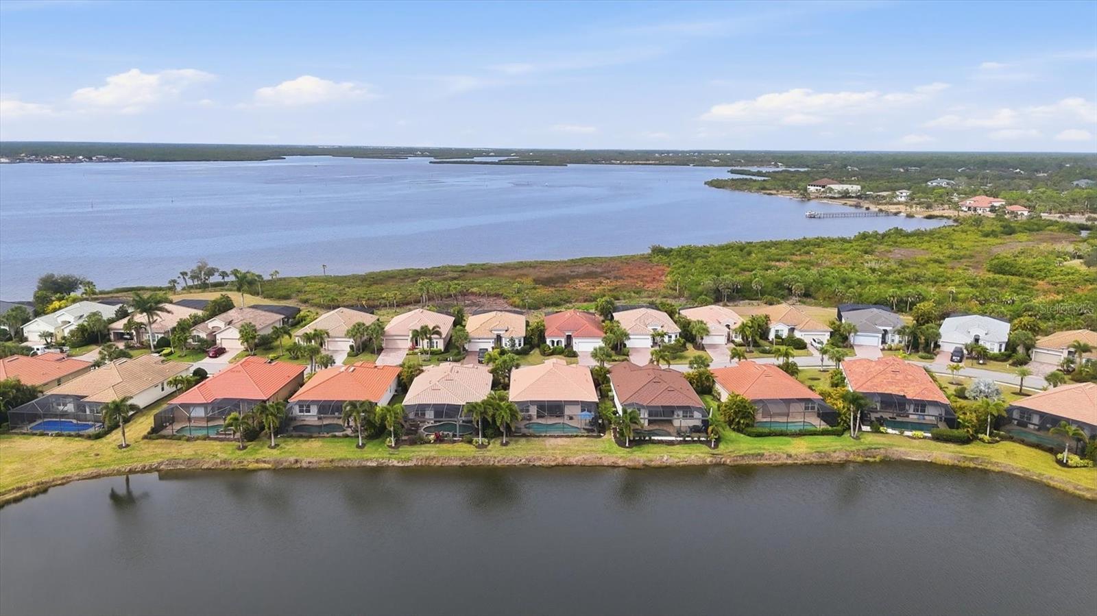 RIVERWOOD - Residential